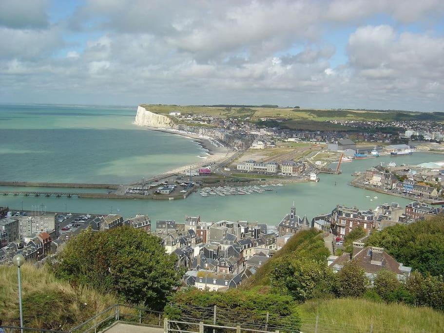 La Verriere. Les Locations Isahora C'Est Aussi Plusieurs Appart' De Standing A 2 Pas Du Chateau D'Eu, Des Falaises Du Treport, De Mers Les Bains Et Aux Portes De La Baie De Somme Ε (Σεν Μαριτίμ) Εξωτερικό φωτογραφία