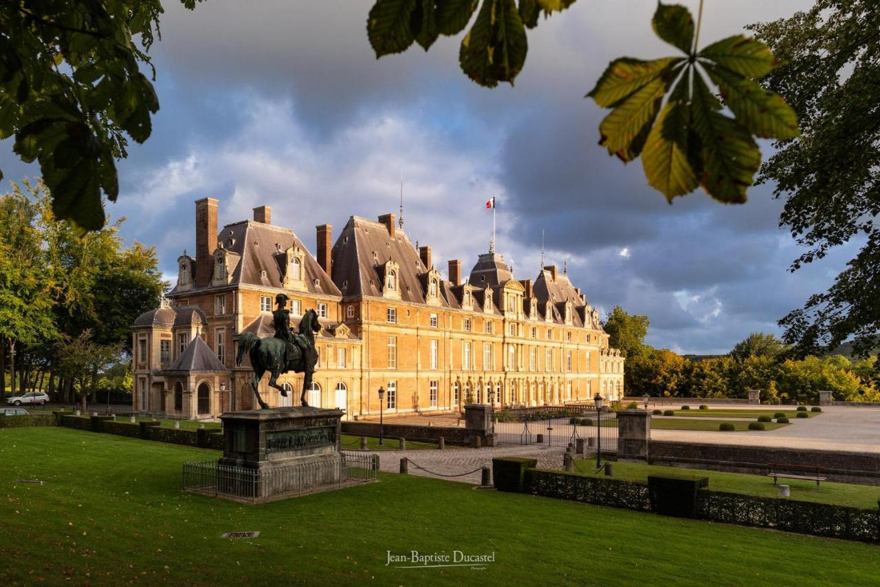 La Verriere. Les Locations Isahora C'Est Aussi Plusieurs Appart' De Standing A 2 Pas Du Chateau D'Eu, Des Falaises Du Treport, De Mers Les Bains Et Aux Portes De La Baie De Somme Ε (Σεν Μαριτίμ) Εξωτερικό φωτογραφία